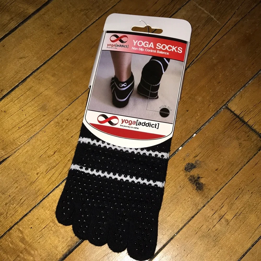 Men’s Black Toe Yoga Socks with White Stripes